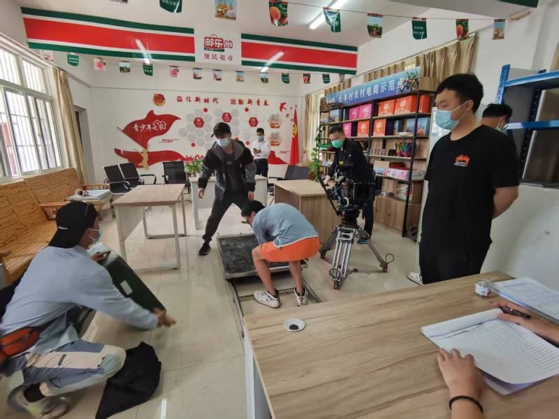 追星女孩心理学分析报告：宛城区广告片拍摄公司揭秘饭圈应援式传播逻辑